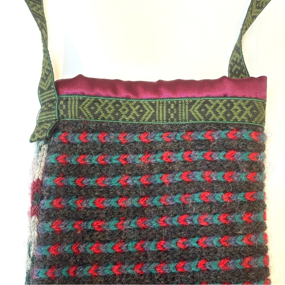 Steller Handcrafted Goods Nordic Sweater Crossbody Purse Green/Gray/Burgundy - Picture 7 of 10